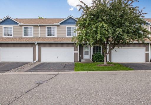6488 Saddlebred Way, Forest Lake, MN 55025