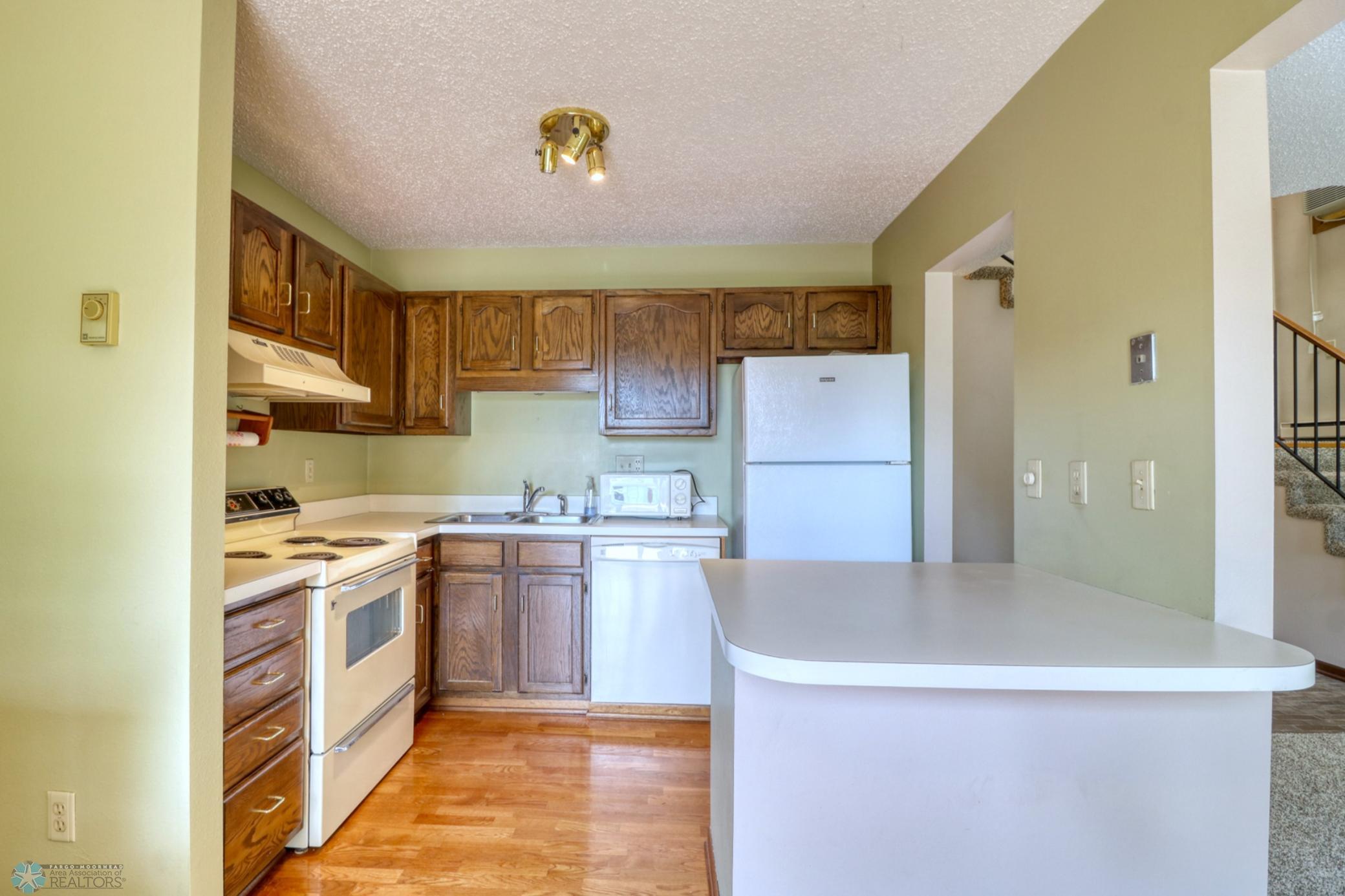 11Kitchen1_1.jpg
