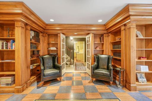 1010 Pleasant View Rd, Chanhassen, MN 55317