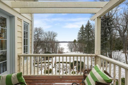 The balcony in the owner's suite offers you a wonderful spot to unwind!
