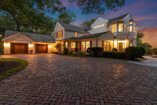 1010 Pleasant View Rd, Chanhassen, MN 55317