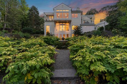 1010 Pleasant View Rd, Chanhassen, MN 55317