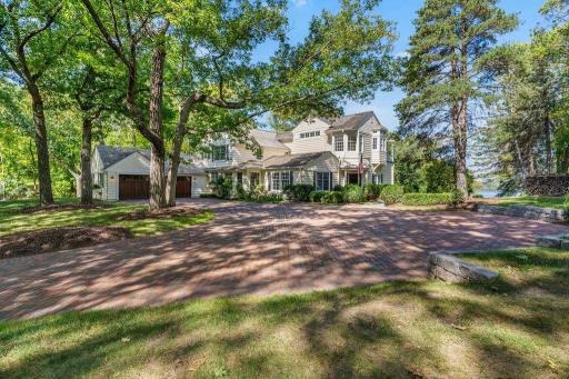 1010 Pleasant View Rd, Chanhassen, MN 55317