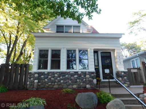 1833 Hawthorne Avenue E, Saint Paul, MN 55119