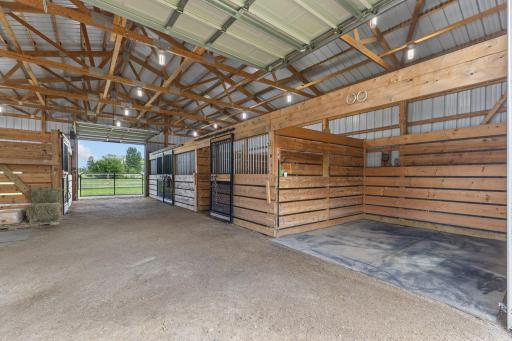12x12 groom stall plus 3-12x12 stalls on the south wall.