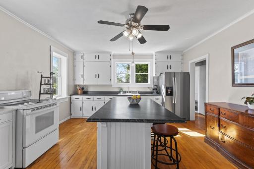1189 Eckert Avenue SE, Buffalo, MN 55313