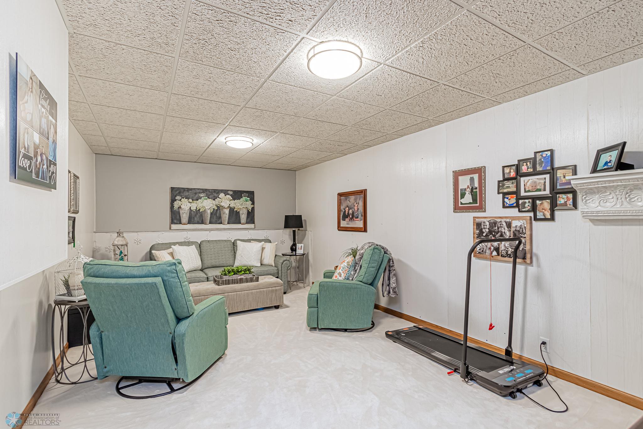 Walk out level TV/sitting room