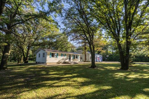 58742 300th Street, Waltham, MN 55982
