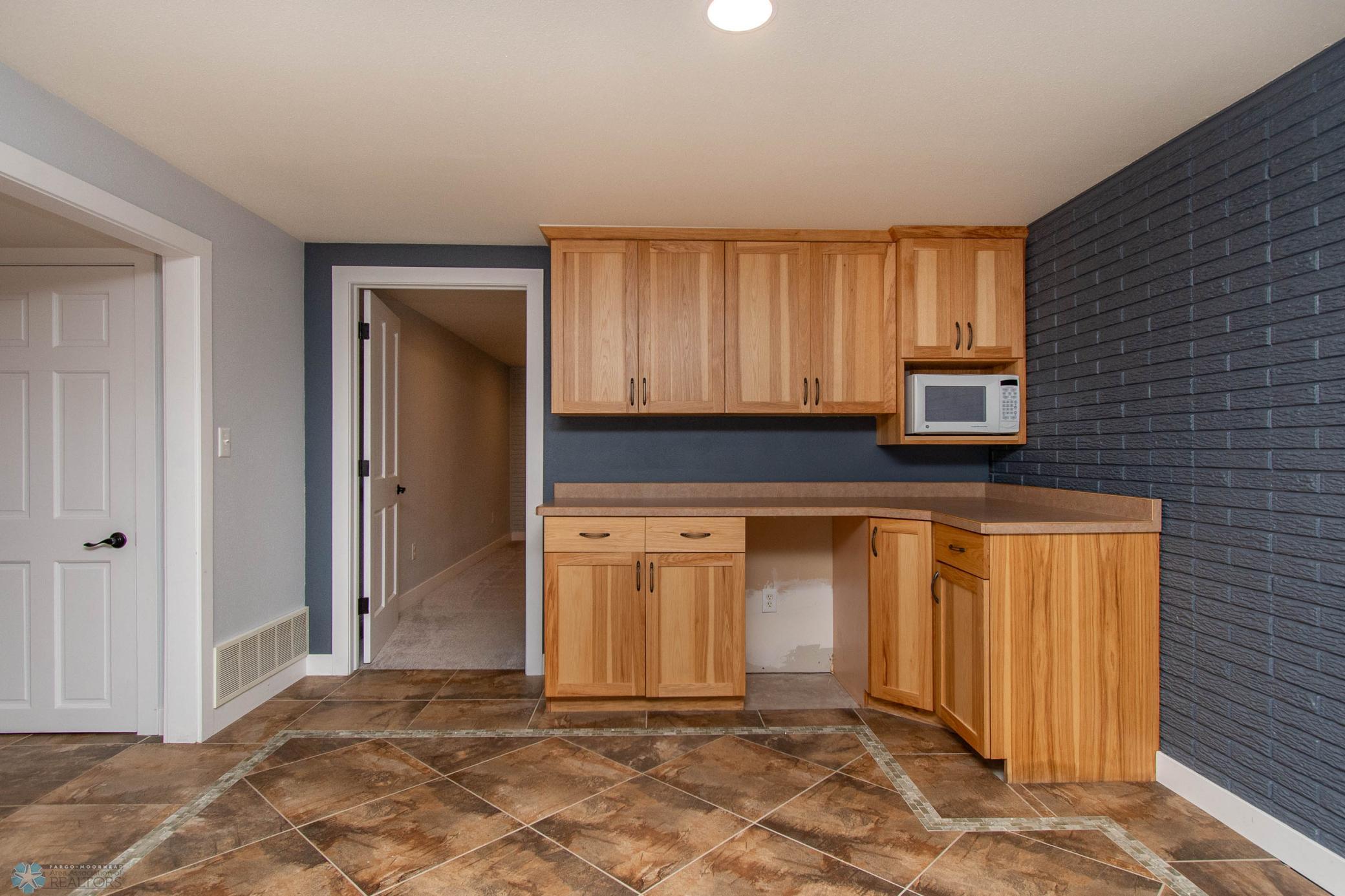 Bar Area/Kitchenette