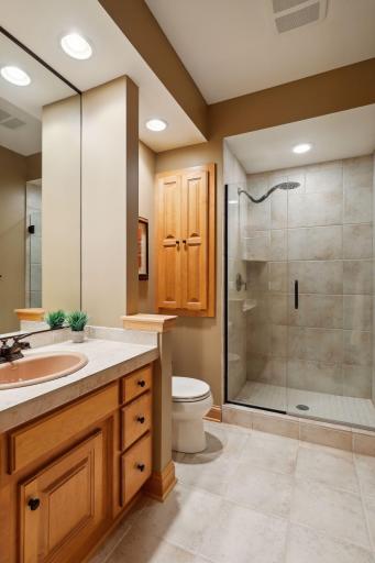 18803 Bearpath Trail, Eden Prairie, MN 55347