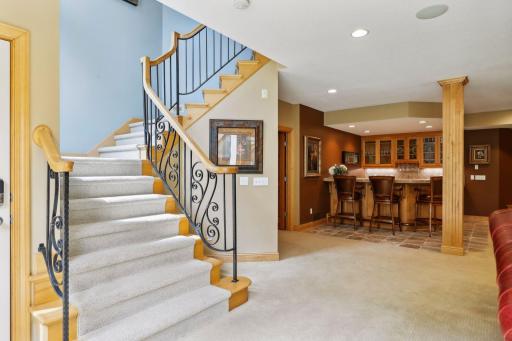 18803 Bearpath Trail, Eden Prairie, MN 55347