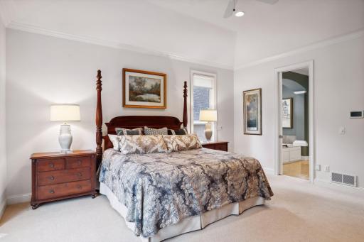 18803 Bearpath Trail, Eden Prairie, MN 55347