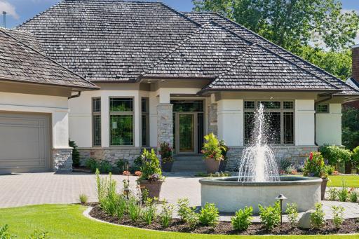 18803 Bearpath Trail, Eden Prairie, MN 55347