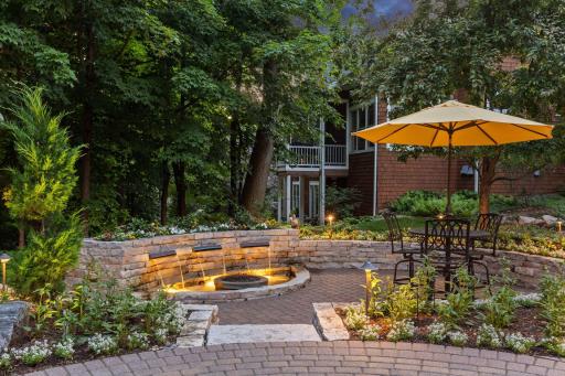 18803 Bearpath Trail, Eden Prairie, MN 55347