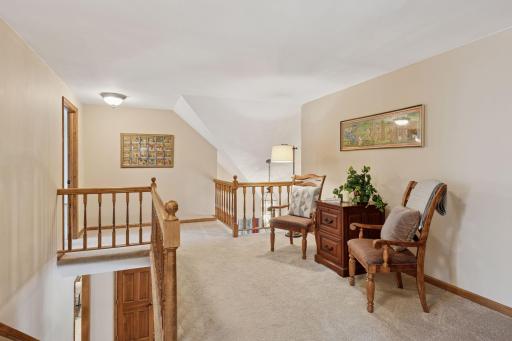 6209 Saint Albans Circle, Edina, MN 55439