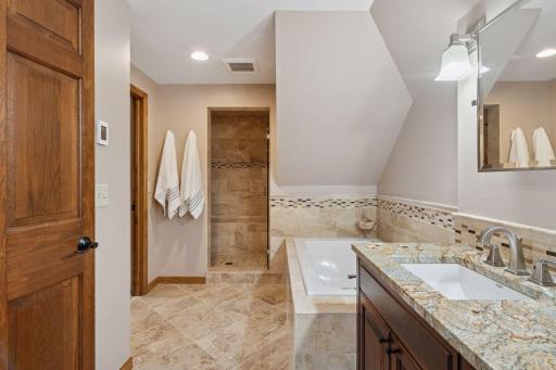 6209 Saint Albans Circle, Edina, MN 55439