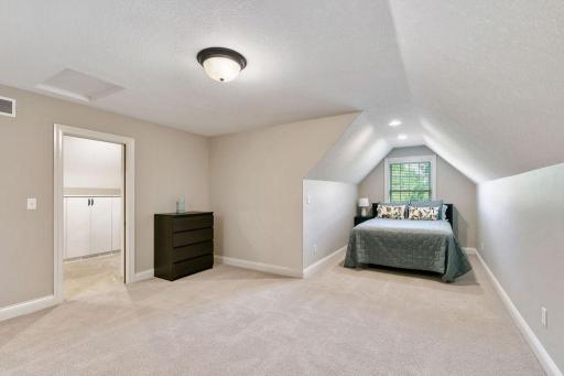 8973 Whisper Creek Trail, Rockford, MN 55373
