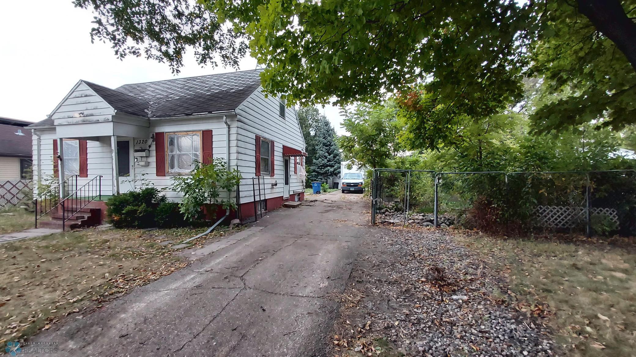 Front of House w-garage.jpg