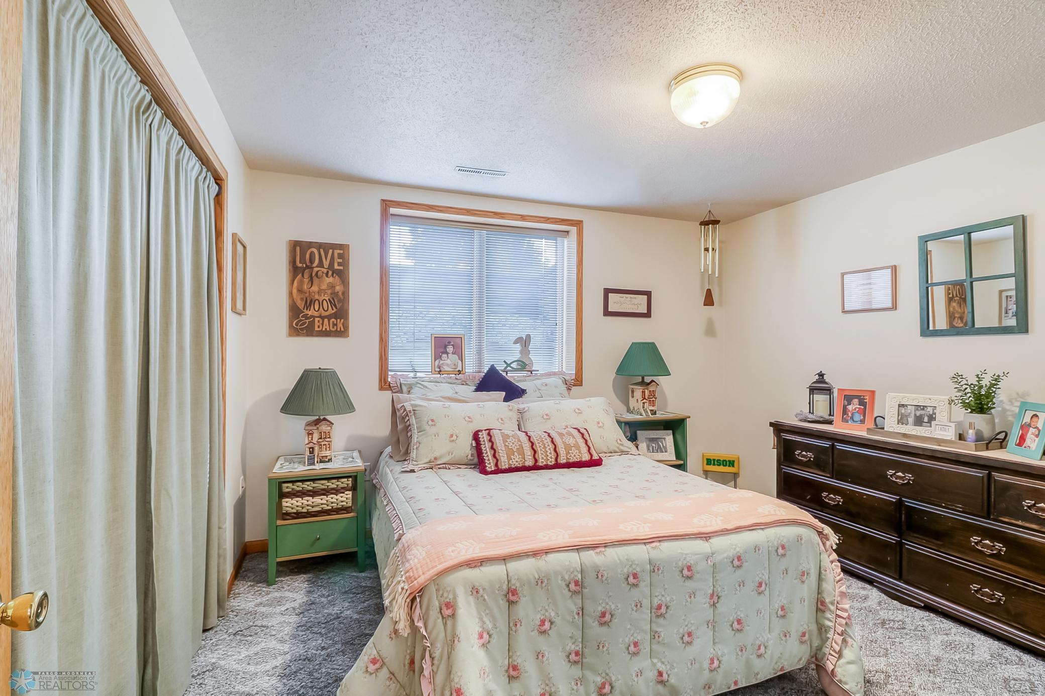 Basement Bedroom2_1.jpg