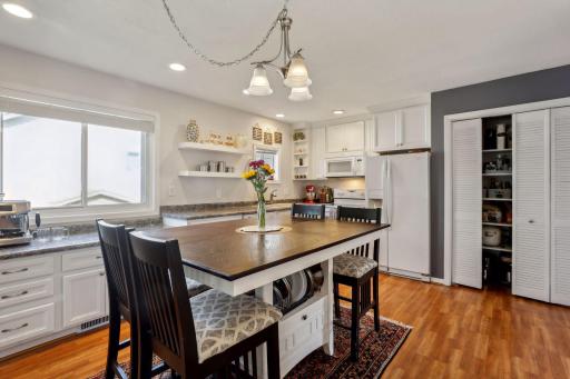 Photo for 4121 Oxford Street N, Saint Paul, MN 55126 - listing #6607668 4121 Oxford Street N, Saint Paul, MN 55126