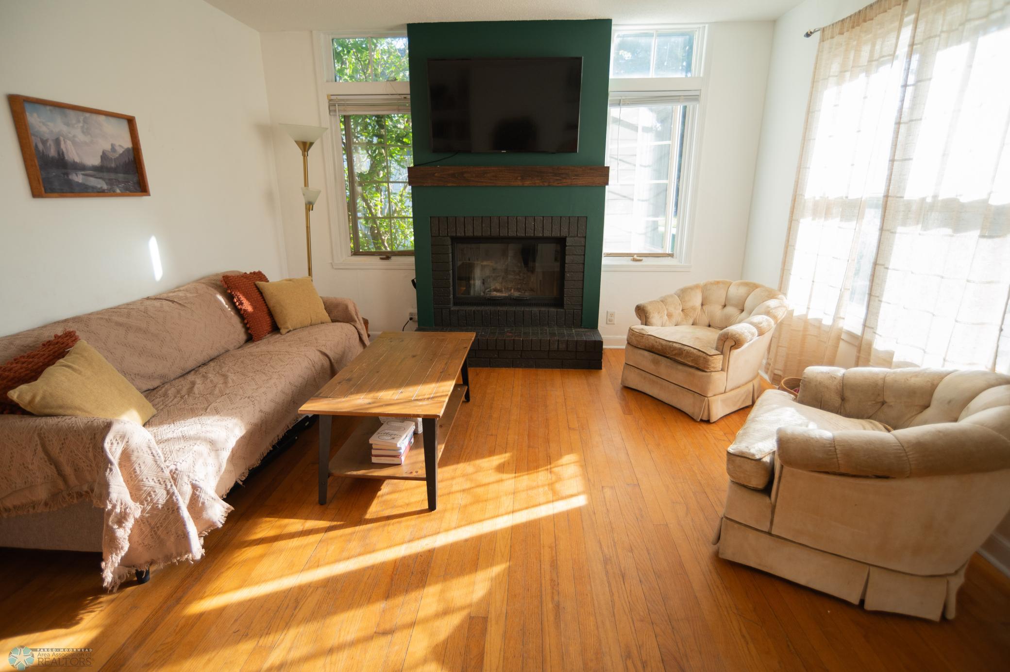 MoorheadHouse-19.jpg