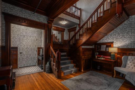 325 Dayton Avenue, Saint Paul, MN 55102