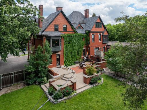 325 Dayton Avenue, Saint Paul, MN 55102