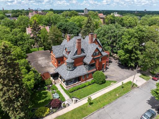 325 Dayton Avenue, Saint Paul, MN 55102