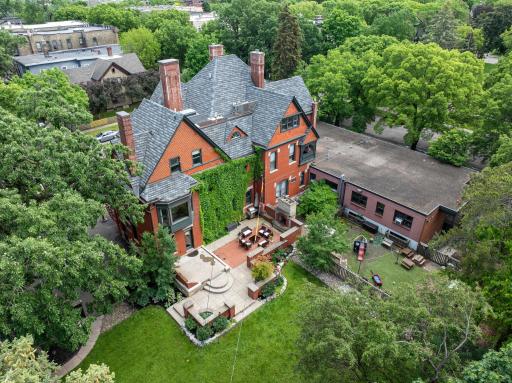 325 Dayton Avenue, Saint Paul, MN 55102