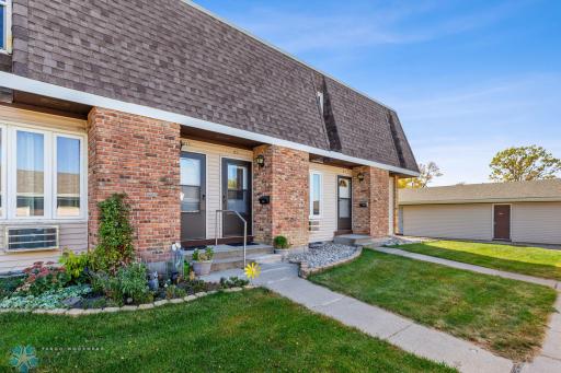 221 12 1/2 Avenue E, West Fargo, ND 58078