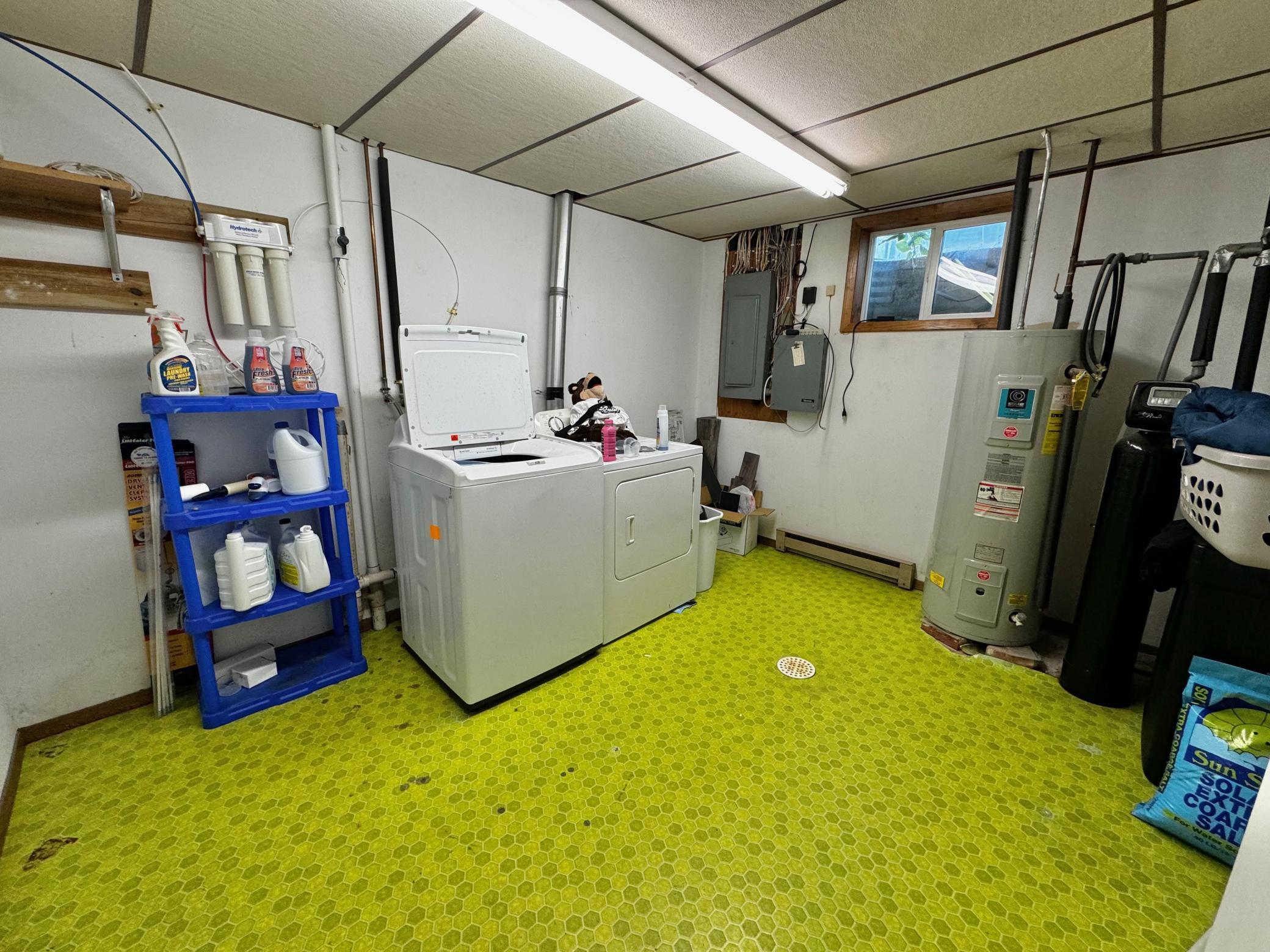 Laundry & utility room