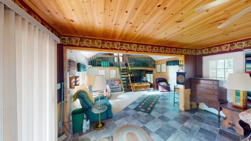 3897 Highway 23, Wrenshall, MN 55797