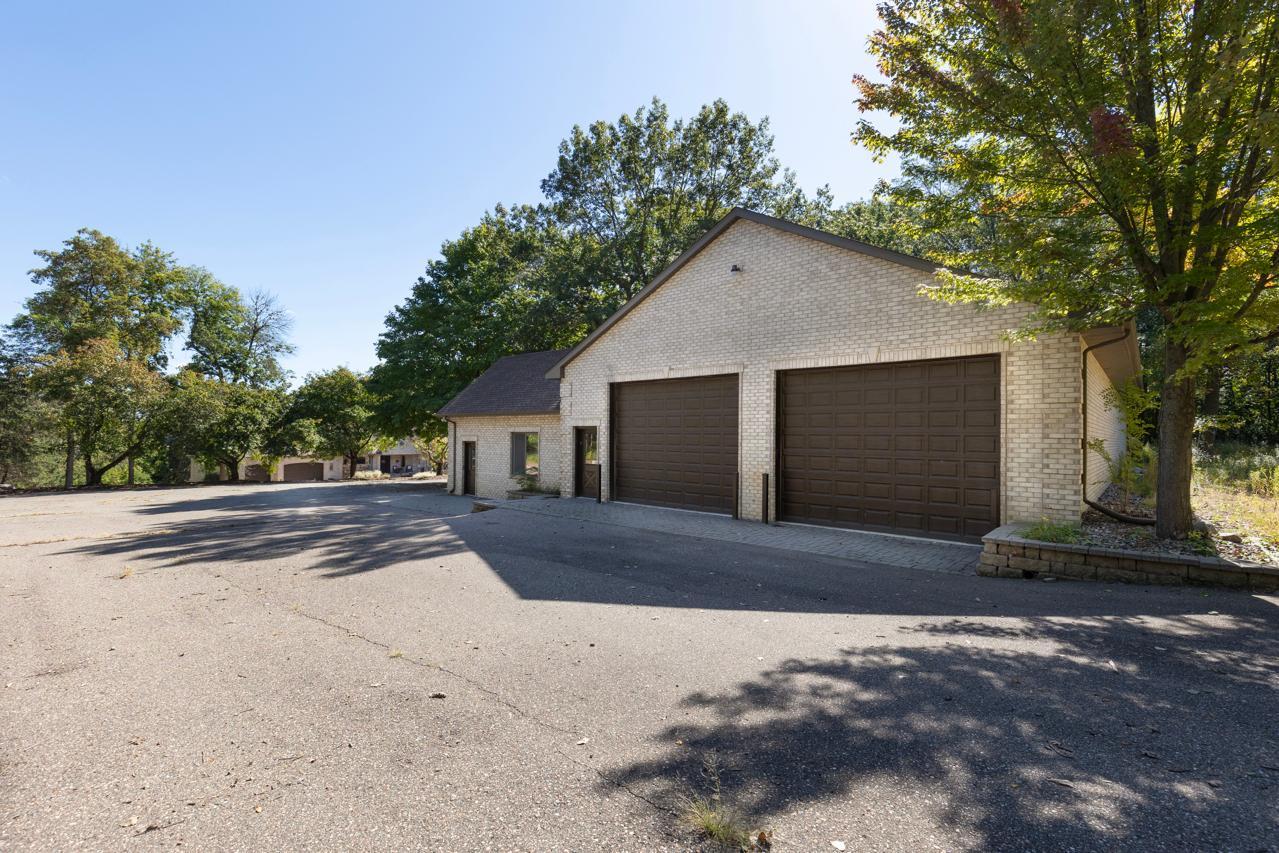 Large Additional Garage