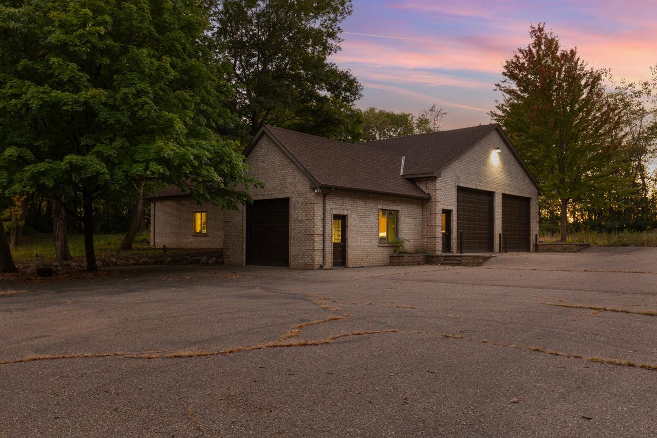 Extra Garage / Workshop