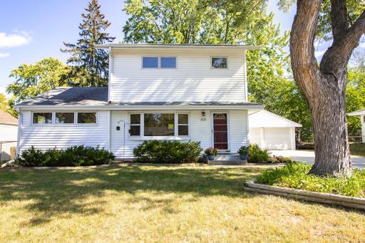 8121 Emerson Avenue S, Minneapolis, MN 55420