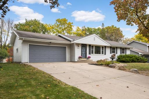 2736 16th Street NW, Saint Paul, MN 55112