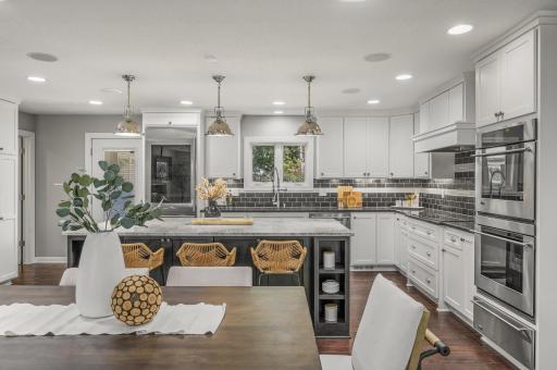 1744 Mississippi River Boulevard S, Saint Paul, MN 55116
