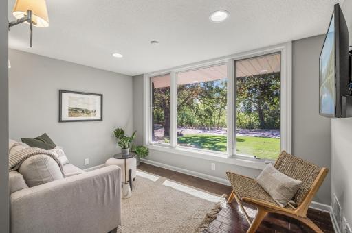 Main Level Sun Room includes Incredible Views of the Surrounding Foliage and Mississippi River