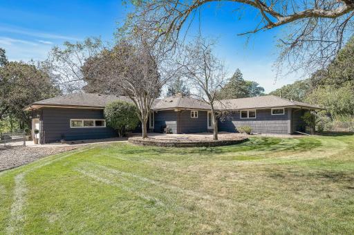 1744 Mississippi River Boulevard S, Saint Paul, MN 55116