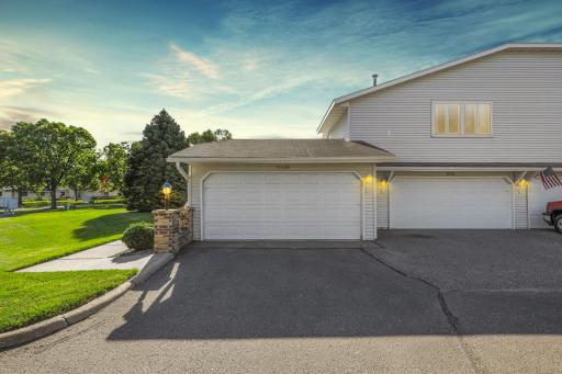 11136 Drake St NW, Coon Rapids, MN 55433