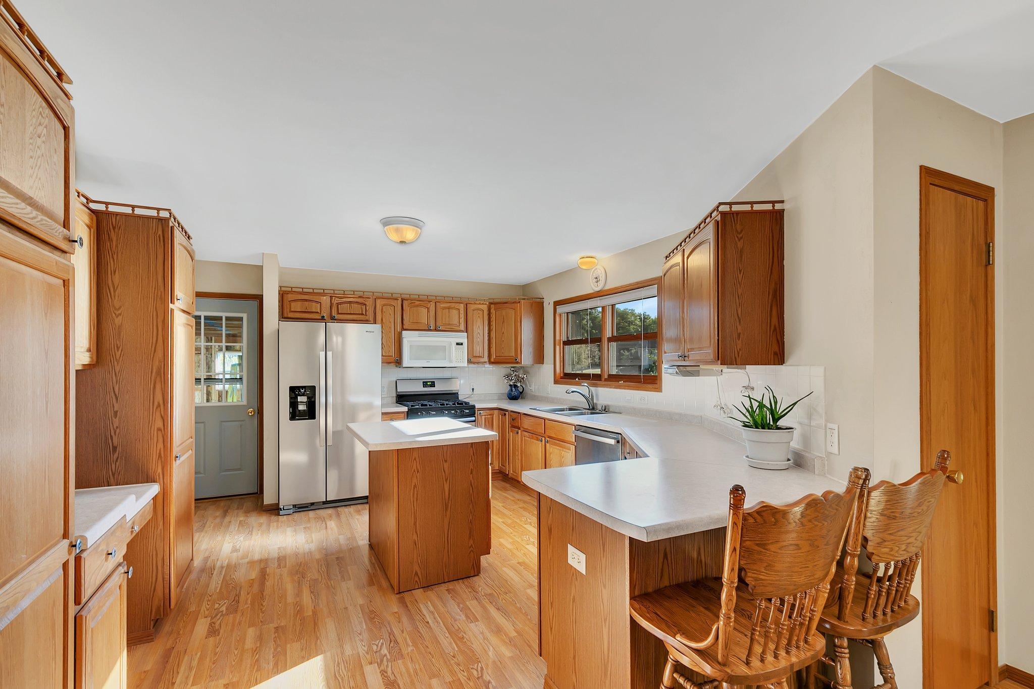 Large kitchen with center island.
