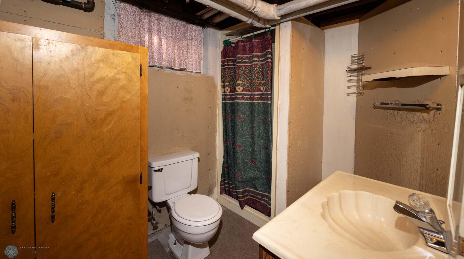 3/4 Bathroom