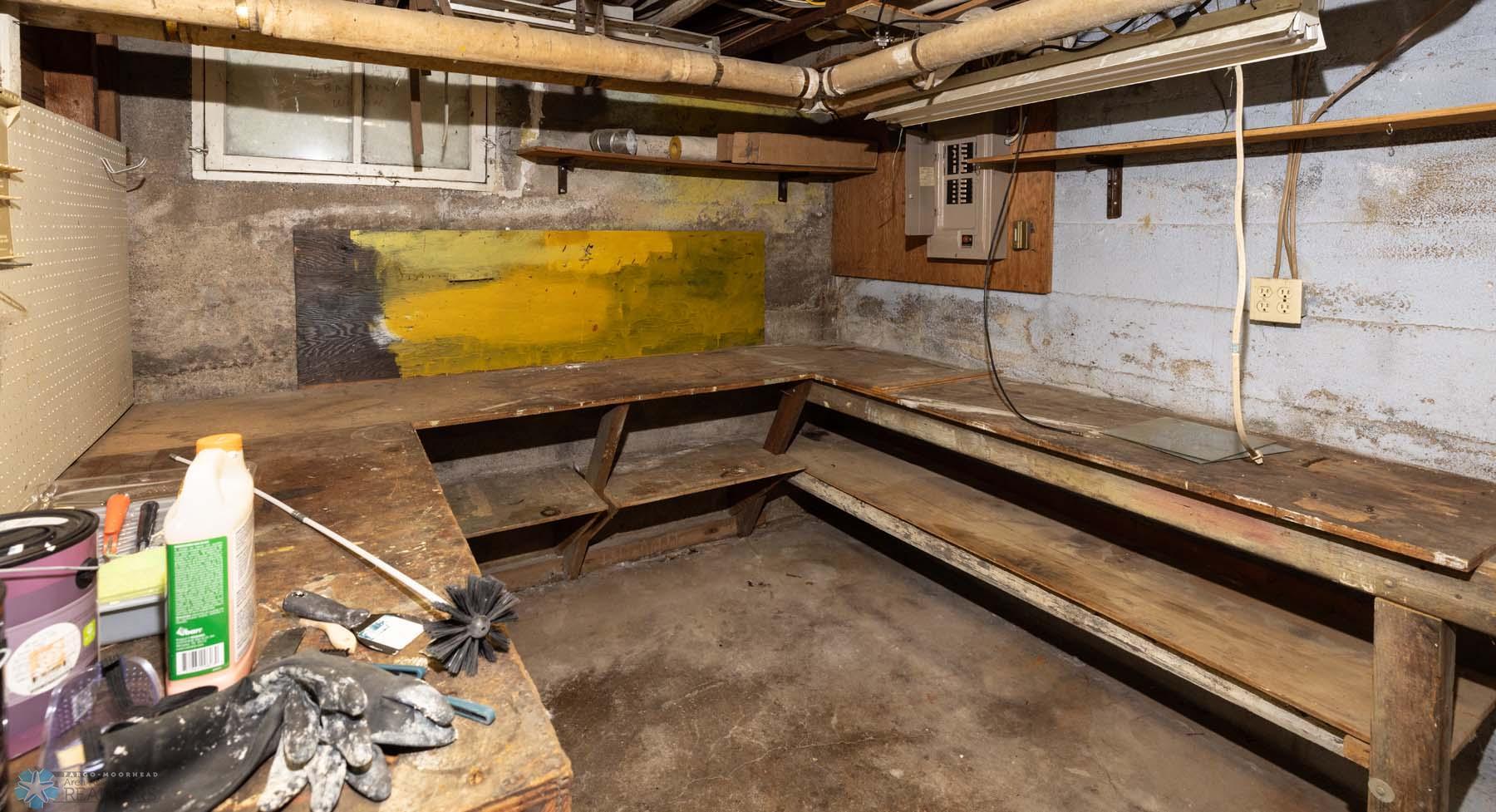 Storage/Workshop