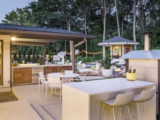 The backyard is even more beautiful in the evenings!