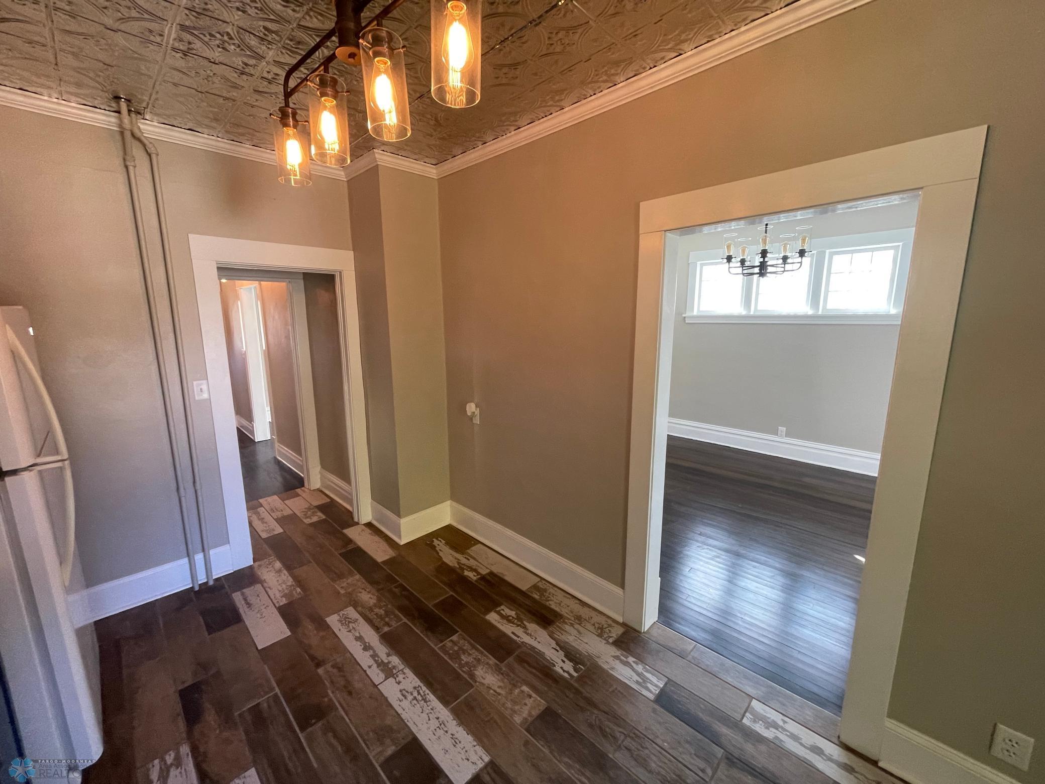 Main floor: kitchen