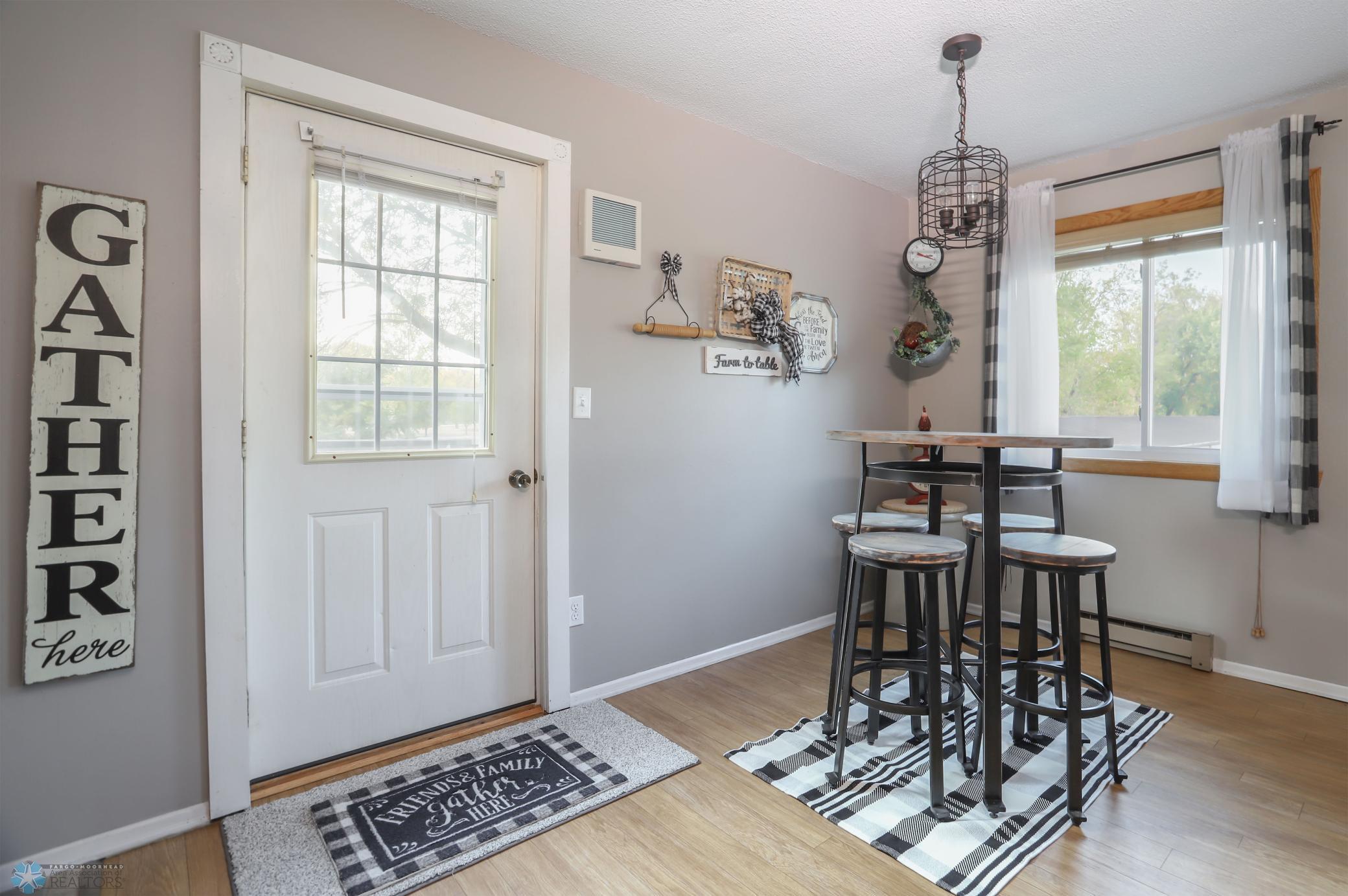 Kitchen/dining