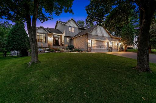 6061 Meadowood Court, Savage, MN 55378