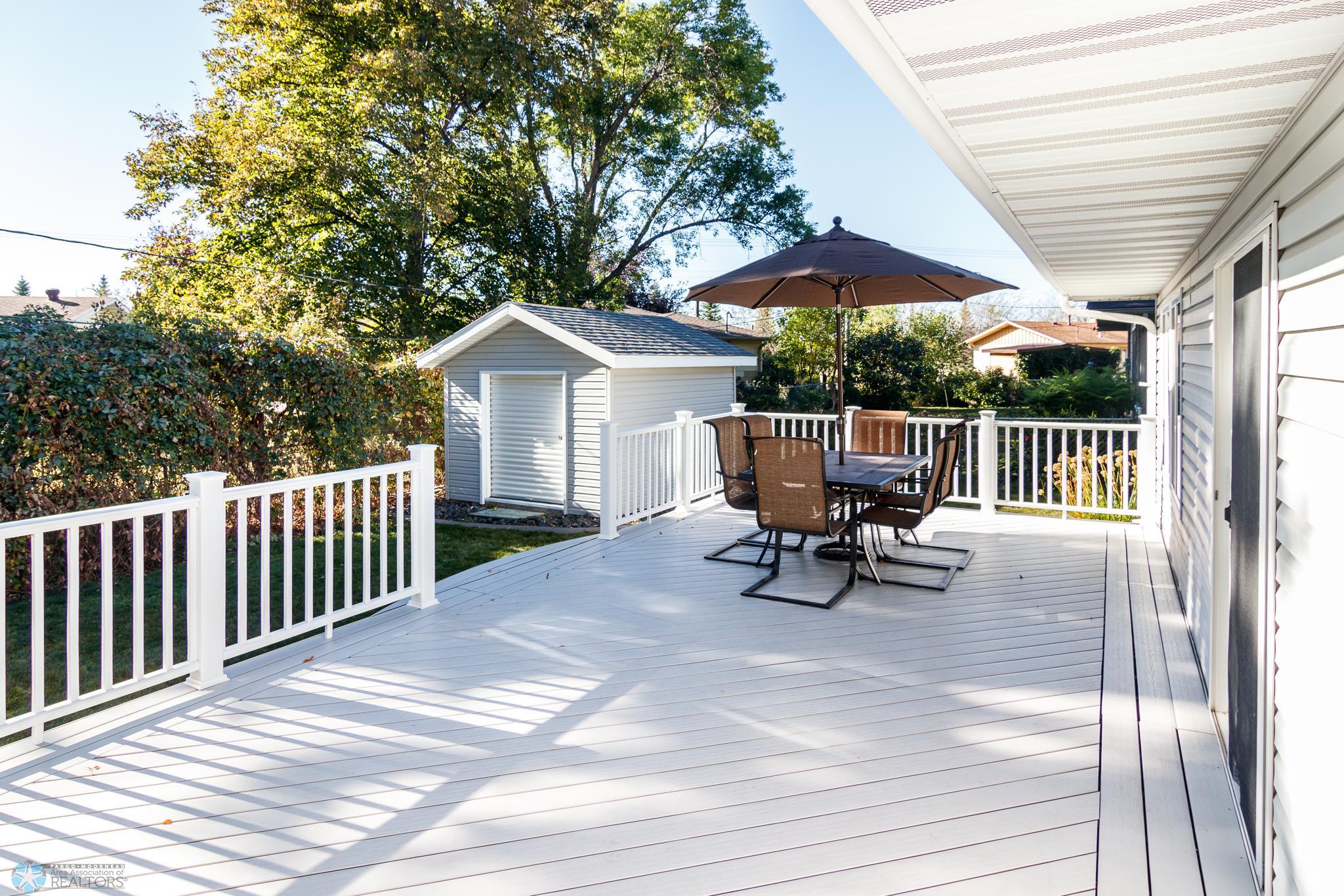 Maintenance free deck