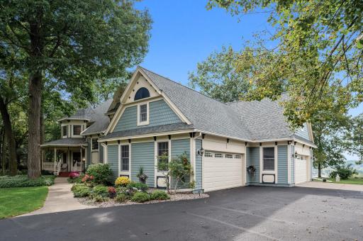 Have lots of cars? This 4 car garage has you covered!