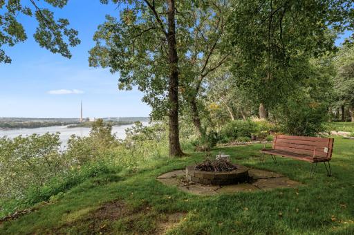 218 Station Circle N, Hudson, WI 54016